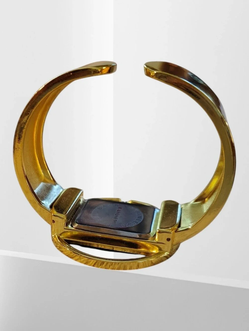 Canon stylish wristwatch